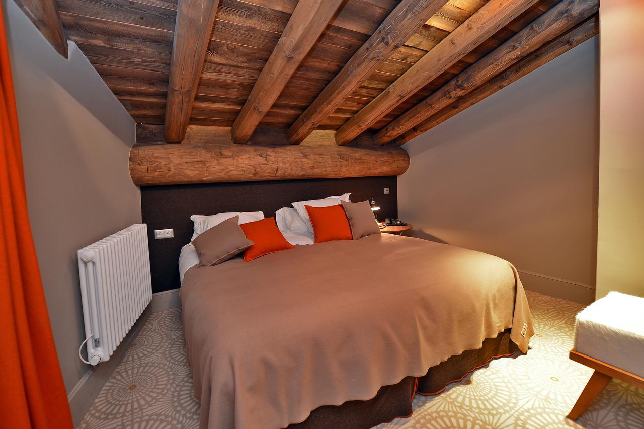 Maison De Famille Les 5 Freres Hotel