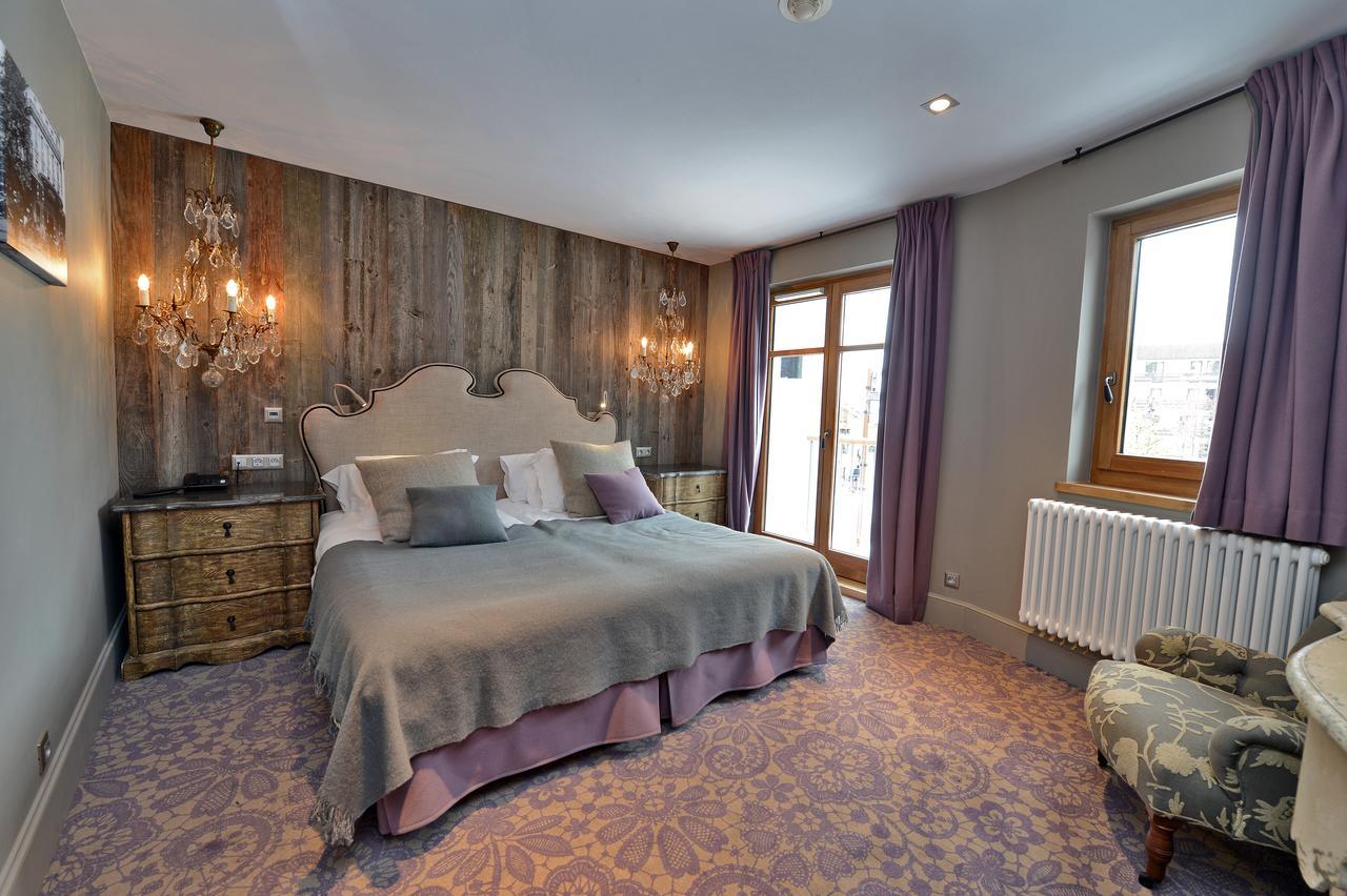 Maison De Famille Les 5 Freres Hotel