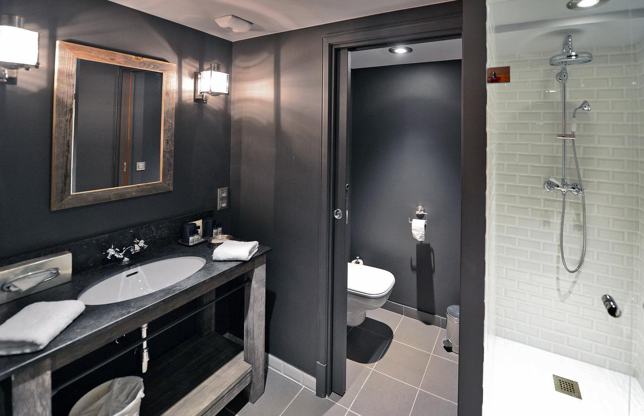 Hotel Maison De Famille Les 5 Freres 3*